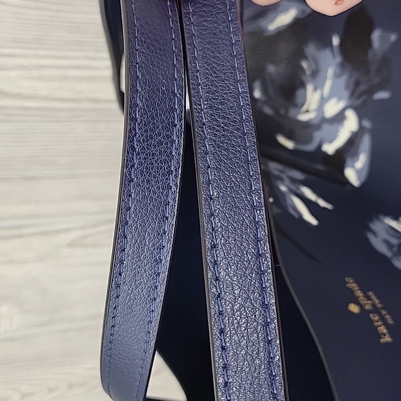 NEW KATE SPADE MYA ARCH PLACE REVERSIBLE LEATHER TOTE BAG - Picture 7 of 10